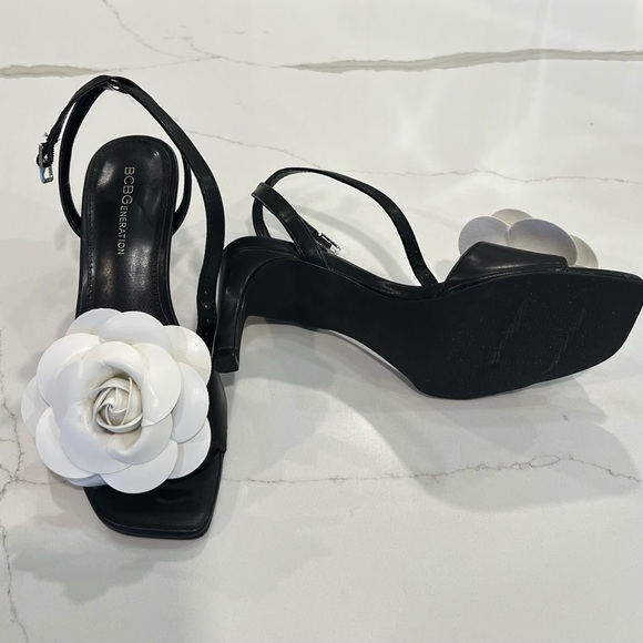 BCBGeneration Women's Black and White Floral Sandals - Picture 2 of 5